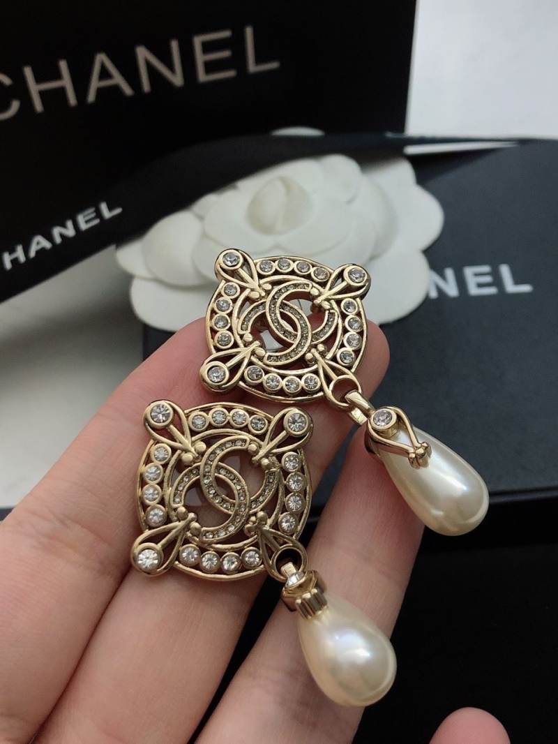 Ch**el earrings